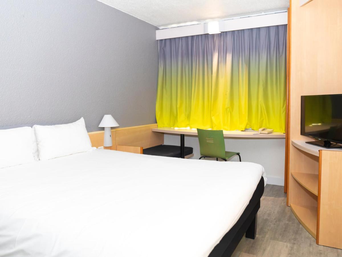 Hotel Ibis Metz Centre Cathedrale Exterior foto