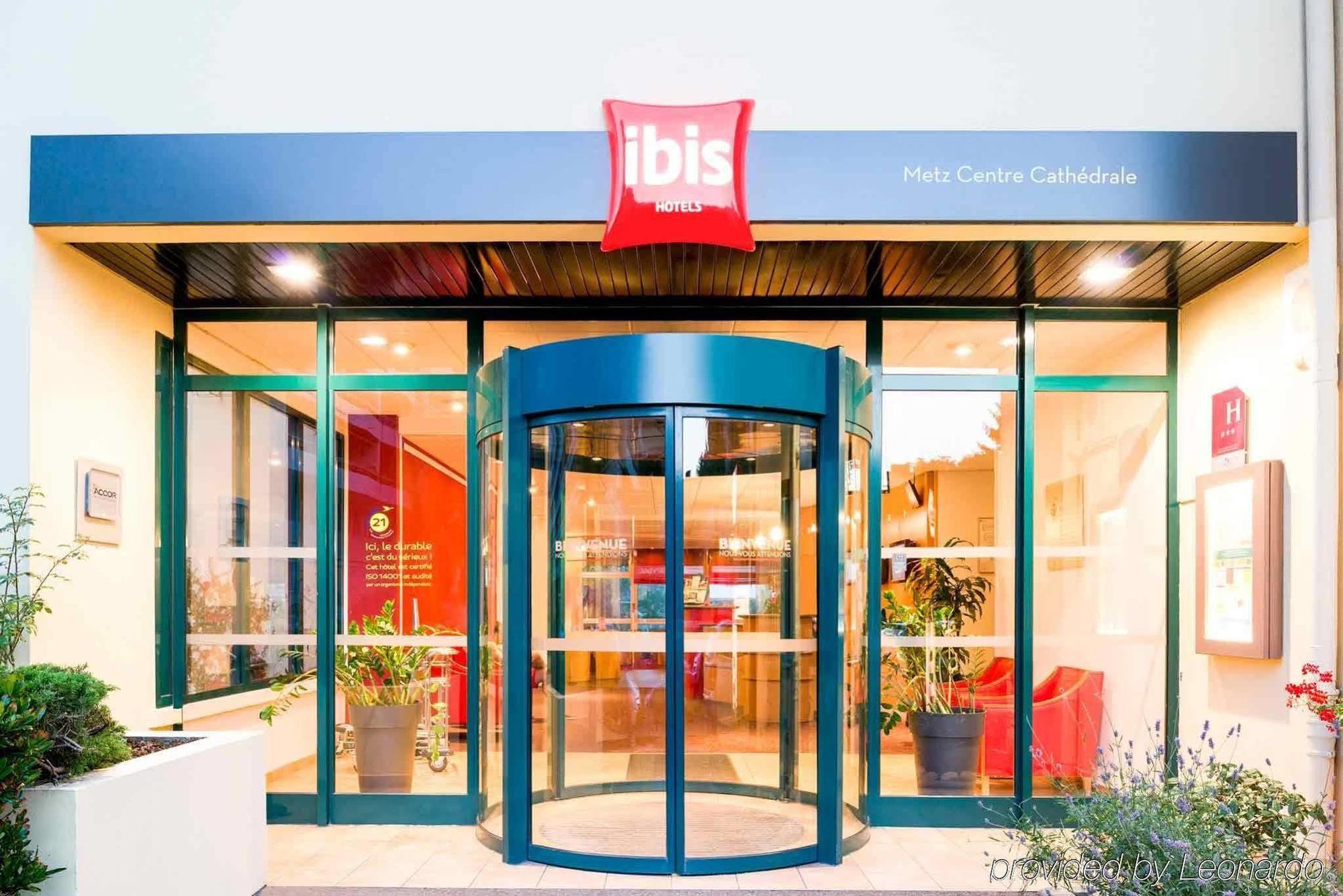Hotel Ibis Metz Centre Cathedrale Exterior foto
